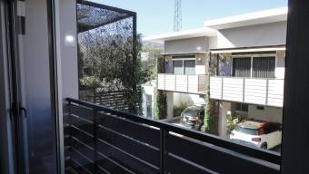 Se vende hermosa casa en Santa Ana, en condominio pequeño 21-1951