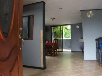  Se vende linda casa esquinera en Santa Ana,21-2569