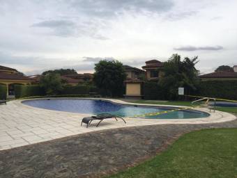 Se vende hermosa casa lindo condominio en Heredia, 21-61