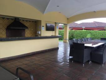 Se vende hermosa casa lindo condominio en Heredia, 21-61