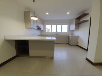 V#464 Hermoso Apartamento en Alquiler en Residencial/Cartago-Oreamuno.