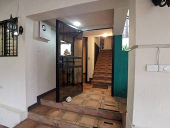 Casa en Venta en Moravia, San José. RAH 21-2527