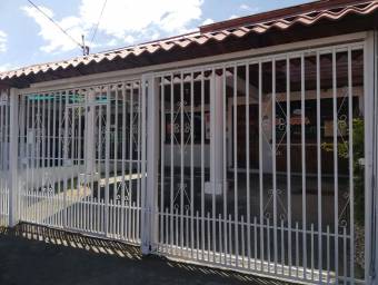 Casa en venta en Santo Domingo, Heredia. RAH 22-1878