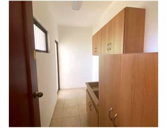 SE VENDE CASA EN ESCAZÚ, GUACHIPELIN