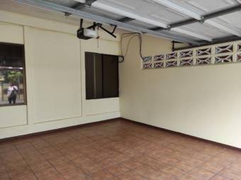 Comoda casa en Venta, Guapiles centro      CG-20-1208