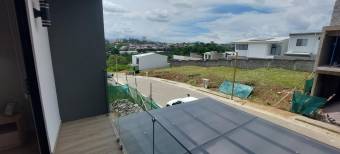 se vende lujosa casa amoblada en Bello Horizonte Escazu 23-60