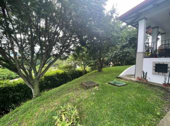 Venta de casa ubicada en San José, Santa Ana, Piedades