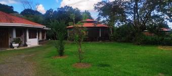 Hermosa y Amplia casa en Venta, Av Montelimar,  Guapiles        CG-22-1690