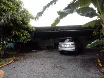 Comoda casa con Amplio terreno en Venta, Guapiles  CG-20-1404