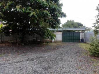 Comoda casa con Amplio terreno en Venta, Guapiles  CG-20-1404