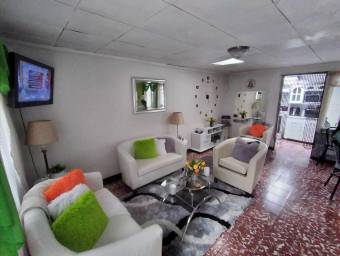 Casa en Venta en Hatillo, San José. RAH 23-92