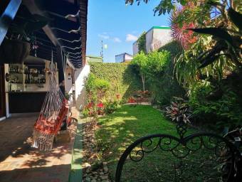 Casa en venta en Montes de Oca, San José. RAH 22-1517