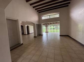 Venta de casa ubicada en San José, Santa Ana, Pozos