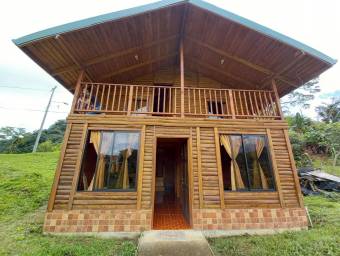 Casa en venta en Turrialba, Cartago. RAH 22-1384