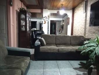 Casa en venta en Alajuelita, San José. RAH 22-2365