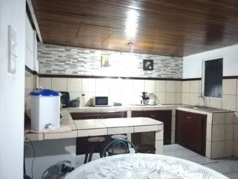 Casa en venta en Alajuelita, San José. RAH 22-2365