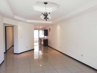 Casa en venta en Alajuelita, San José. RAH 22-1134