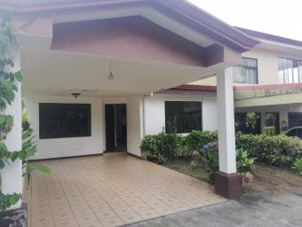 Casa en venta en Alajuelita, San José. RAH 22-1134