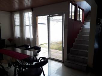 MLS-23-130 VENTA CASA EL GUARCO CARTAGO