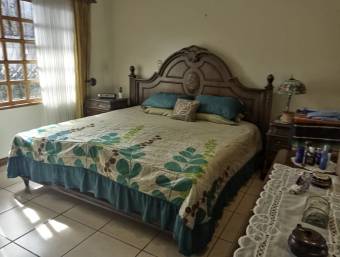 VENTA DE CASA EN SANTA BÁRBARA DE HEREDIA