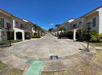 Casa en condominio en Belén 3hab