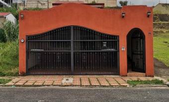 MLS-23-137 VENTA CASA LA UNIÓN CARTAGO