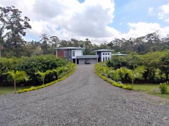 Excelente terreno plano de 7.000 Mts2 en Venta, Guapiles      CG-20-1041