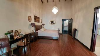 Preciosa casa en Venta, Curridabat    CG-22-1274