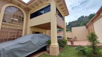 Preciosa casa en Venta, Curridabat    CG-22-1274