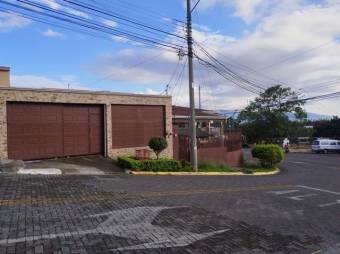 MLS-23-3156 VENTA CASA BARVA HEREDIA