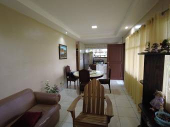 MLS-23-2557 VENTA CASA PAVONES TURRIALBA