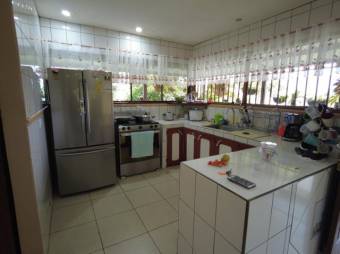 MLS-23-2557 VENTA CASA PAVONES TURRIALBA