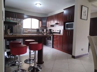 MLS-24-6 VENTA CASA ULLOA HEREDIA