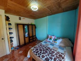 Venta de hermosa casa, rodeada de mucha naturaleza  Desamparados MLS #23-434 Price $82,300