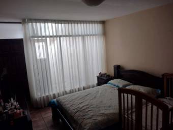 Venta Linda casa en Santa Barbara de Heredia, se escuchan ofertas