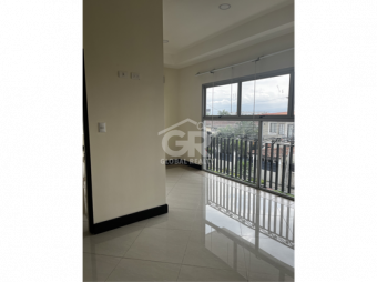 Venta de amplia casa en Trejos de Monte Alegre Escazu San José