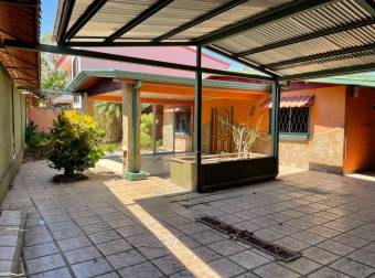 Venta de casa ubicada en San José, Santa Ana, Pozos