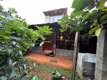 Casa en Venta en Orotina, Alajuela. RAH 23-1055