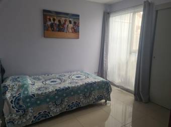 Linda Casa estilo moderno Sabanilla(Dueño Vende-Negociable)