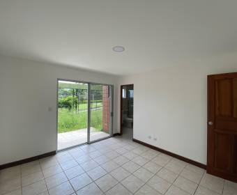 Casa a la venta en condominio Real de Colima en Tibás