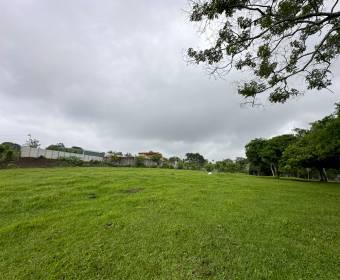 Lote de 6.775 m2 a la venta en Desamparados de Alajuela. Remate bancario.