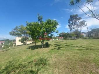 Se vende lote de 250m2 en exclusivo condominio de Guácima en Alajuela 24-1672