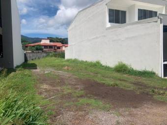 Se vende lote plano de 329m2 en condominio de Santa Ana de San José 24-90