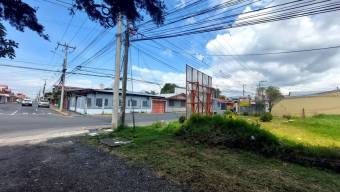 Se vende lote plano de 419 con uso de suelo mixto en San Vicente de Moravia 23-639