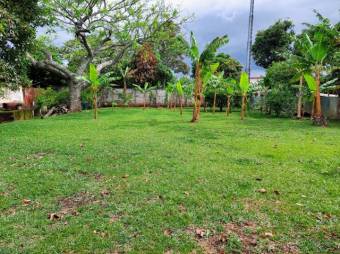 Se vende lote de 812m2 en zona de Desamparados en Alajuela 23-3050