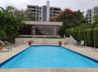 Vendo Apartamento  en Condominio Altos de mayorca, Escazú, San José