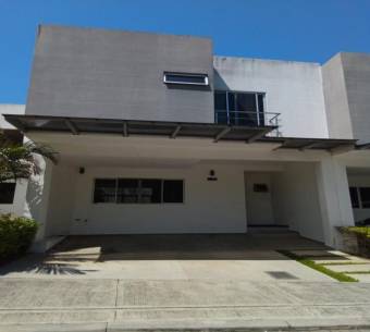 Se Vende Casa en Condominio Piamonte Ciudad Colón de Mora, San José