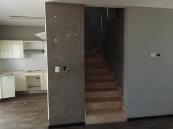 Se Vende Casa en Condominio Piamonte Ciudad Colón de Mora, San José