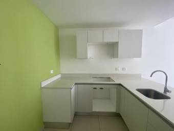 Se Vende Apartamento en Condominio Bambu Rivera, Cinco Esquinas, Tibás