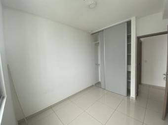 Se Vende Apartamento en Condominio Bambu Rivera, Cinco Esquinas, Tibás